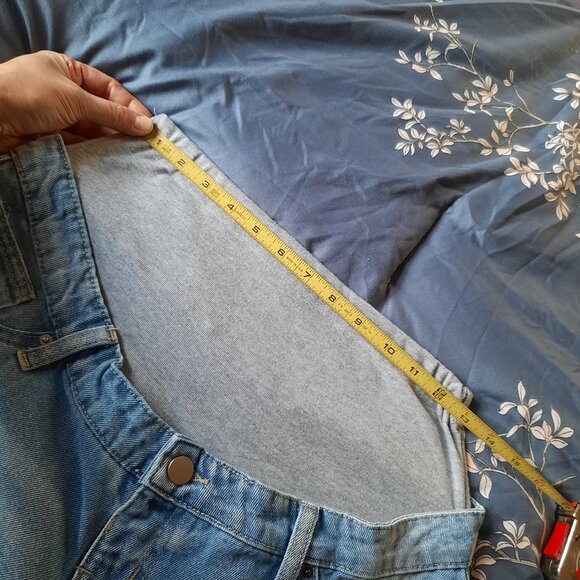 SHEIN Distressed Maternity Boyfriend Jeans - Lightwash, Sz S/4 - Picture 10 of 15